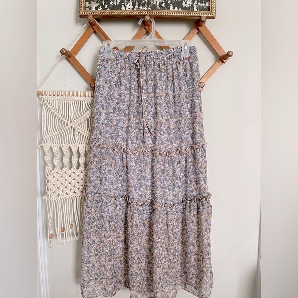 Sienna Sky long floral tiered prairie skirt size small cottage core modest